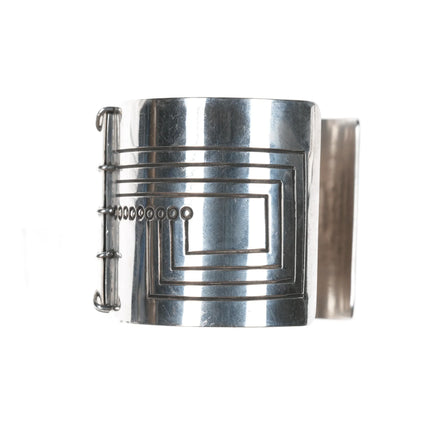 8" Ernest Bilagody Navajo silver blue/grey stingray modernist cuff bracelet - Estate Fresh Austin