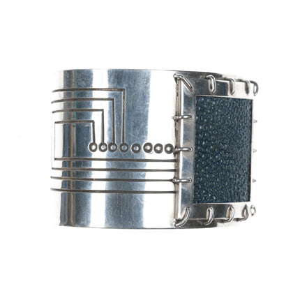 8" Ernest Bilagody Navajo silver blue/grey stingray modernist cuff bracelet - Estate Fresh Austin