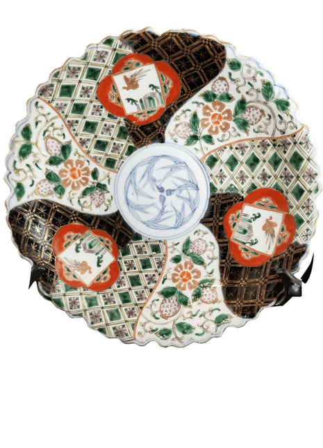 Antique Imari Charger with Unusual Scalloped Edge 19th century 10 5/8" wide Late - Estate Fresh Austin