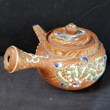 Antique Small Japanese Teapot Red Clay Moriage Satsuma Decoration Marbelized unu - Estate Fresh Austin
