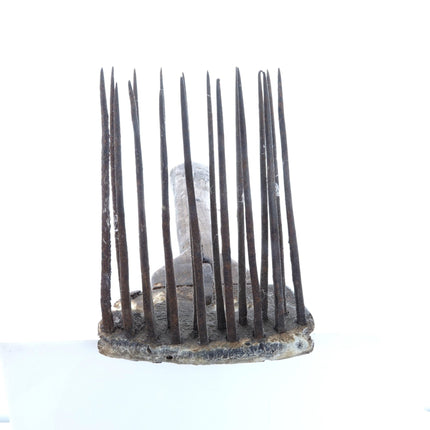 c1810 Unusual Handled Flax Hackle Comb - Estate Fresh Austin