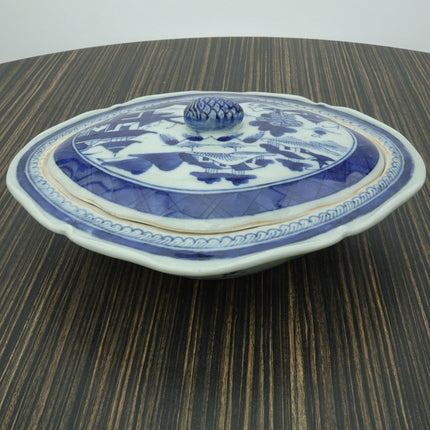 c1850s Chinese Canton Blue and White Covered Vegetable Dish with Lid - Estate Fresh Austin