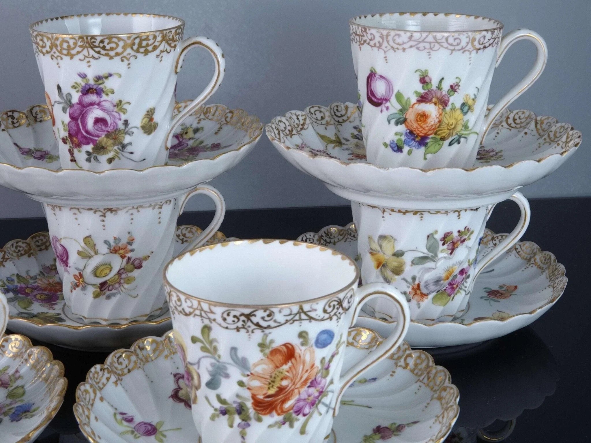 c1890 8 Dresden Demitasse Espressotassen und Untertassen Türkischer Ka – Estate Fresh Austin