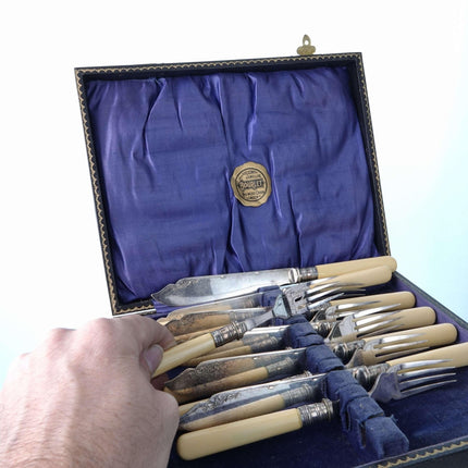 c1920 British Boxed Fish set with Celluloid handles - Estate Fresh Austin