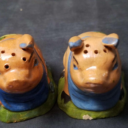 c1940 Tlaquepaque Mexican Folk Pottery Ash Tray and Pig Shakers - Estate Fresh Austin