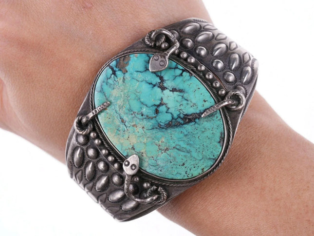 7.25" c1940's Masterpiece Navajo silver repousse heavy stamped snake cuff bracelet - Estate Fresh Austin