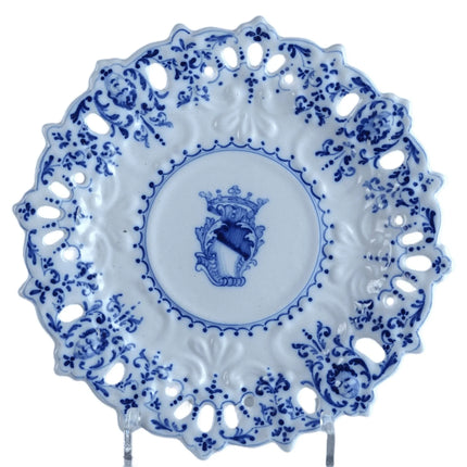 Cantagalli Antique Itanian Faience Reticulated Plate with Crest - Estate Fresh Austin