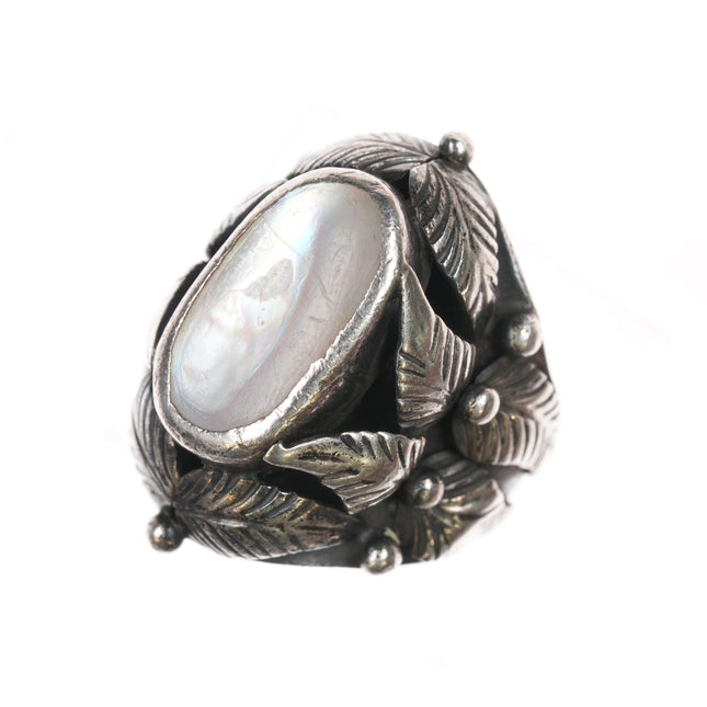 sz6 Albert Platero Navajo sterling and shell ring