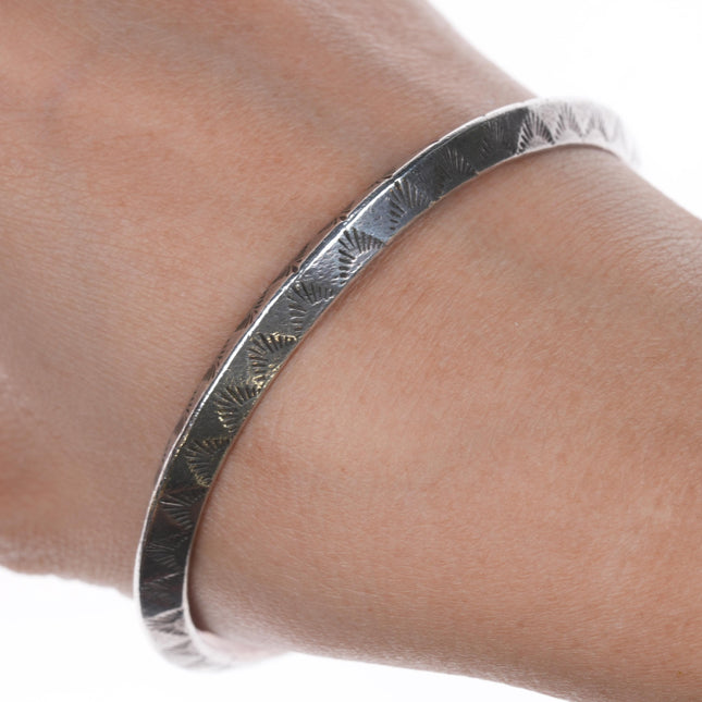 7 5/8" Heavy vintage Navajo carinated silver bangle bracelet