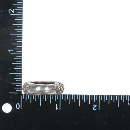 sz5.75 Dian Malouf sterling floral repousse ring