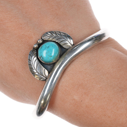 6.5" 1970's Native American sterling and turquoise leaf cuff bracelet