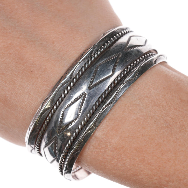 6.5" Vintage Navajo hand stamped  carinated twisted wire cuff bracelet