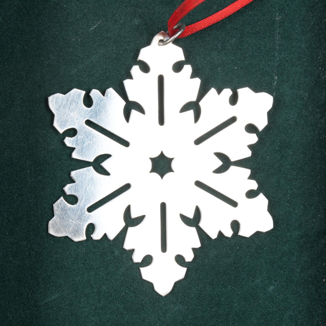 Sterling Retired James Avery Snowflake Christmas ornament