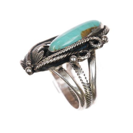 sz9.25  Running Bear Shop sterling ring with turquoise & feather design