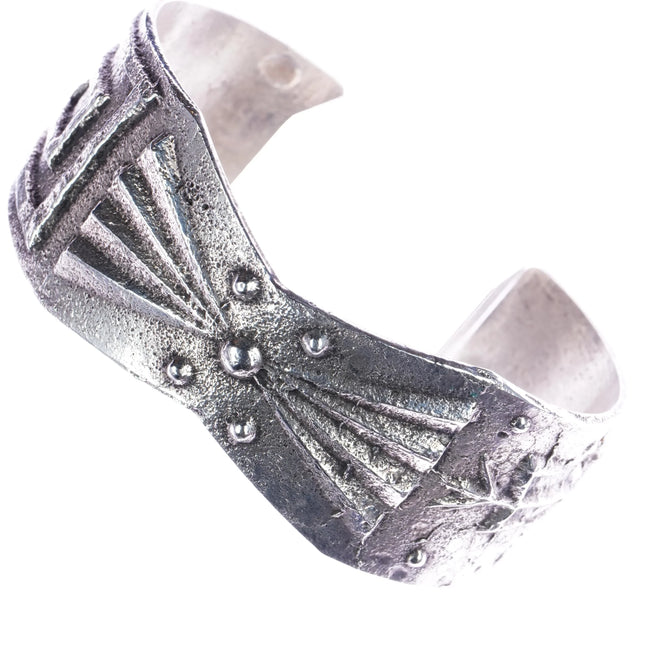 6.25" Vintage Navajo Tufa Cast silver cuff bracelet w/corn design feather picto - Estate Fresh Austin