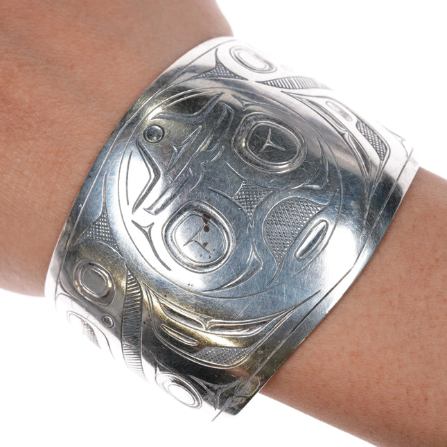 6.625" 1985 Greg Horner Alaskan Art Sterling carved Tlingit Style cuff bracelet - Estate Fresh Austin