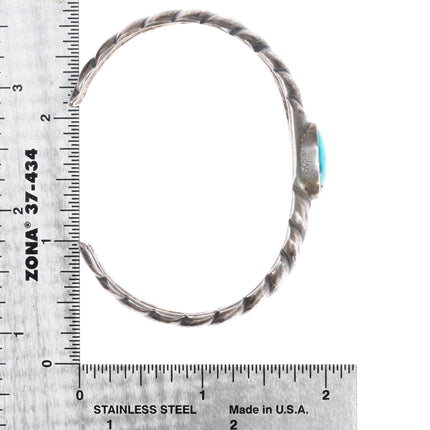 6.5" Vintage Navajo Cast silver and turquoise ribbed cuff bracelet - Estate Fresh Austin