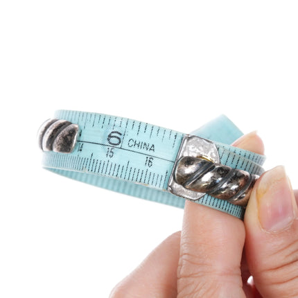 6.5" Vintage Navajo Cast silver and turquoise ribbed cuff bracelet - Estate Fresh Austin