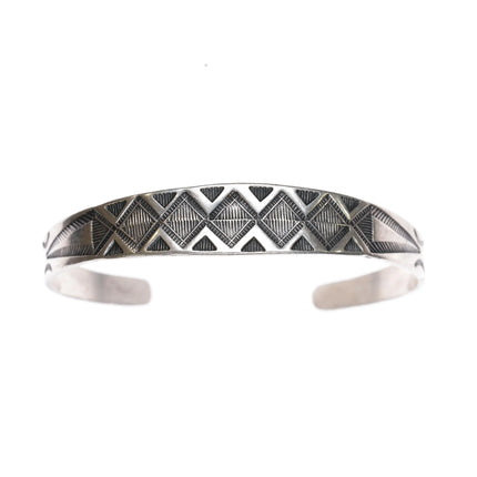 6.35" c1940's Navajo Hand stamped sterling silver cuff bracelet w/ nice pattern - Estate Fresh Austin