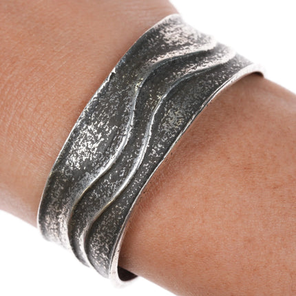 5.5" Lomayoosi Hopi Jonah Hill Tufa Cast sterling cuff bracelet silver - Estate Fresh Austin