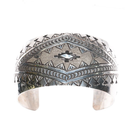 6.6" Navajo sterling silver rug pattern convex sterling silver cuff bracelet - Estate Fresh Austin