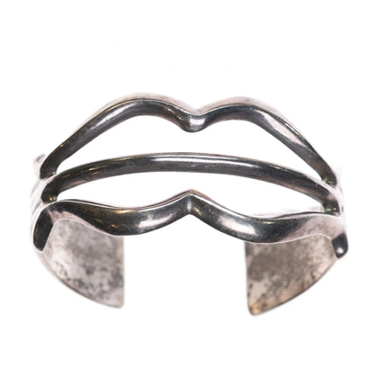 6" 40's-50's Navajo cast sterling silver mouth/lips shaped cuff bracelet - Estate Fresh Austin