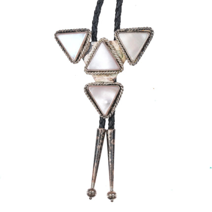 c1970's Navajo sterling silver pink mother of pearl triangles bolo tie - Estate Fresh Austin