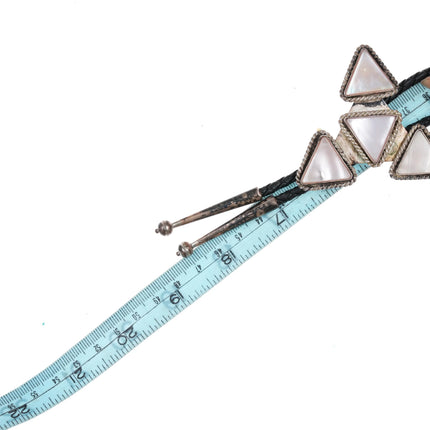 c1970's Navajo sterling silver pink mother of pearl triangles bolo tie - Estate Fresh Austin
