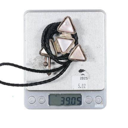 c1970's Navajo sterling silver pink mother of pearl triangles bolo tie - Estate Fresh Austin