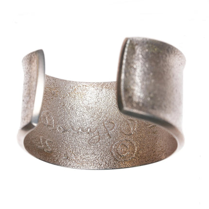 6.35" Darryl Dean Begay Navajo Tufa Cast sterling silver Sugilite cuff bracelet - Estate Fresh Austin