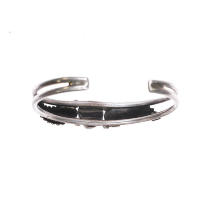 6" 60's-70's Navajo sterling slim/sturdy feather blossom silver cuff bracelet - Estate Fresh Austin