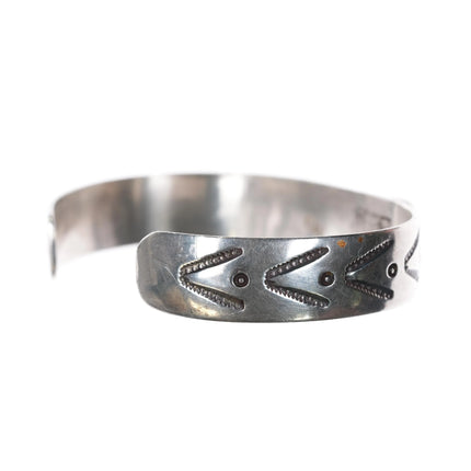 6.35" Vintage Navajo sterling silver CW Hand stamped cuff bracelet w/turquoise - Estate Fresh Austin