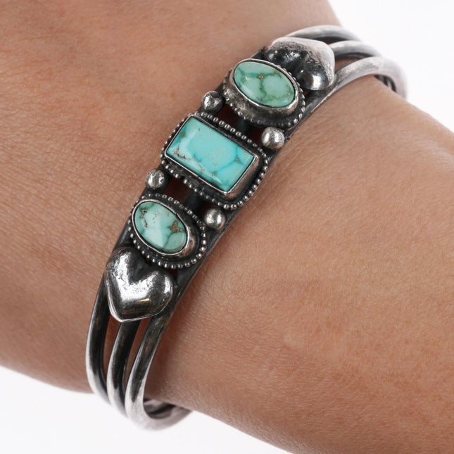 6.5" Vintage Navajo sterling silver 3 stone hearts cuff bracelet /nice turquoise - Estate Fresh Austin