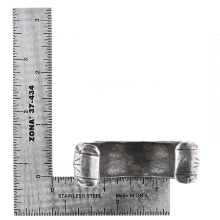 6.1" Nezzie Navajo sterling silver chip inlay cuff bracelet hand stamped edges - Estate Fresh Austin