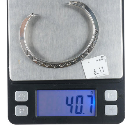 6.6" Leonard Paquin Laguna Zuni Carinated sterling silver stamped cuff bracelet - Estate Fresh Austin