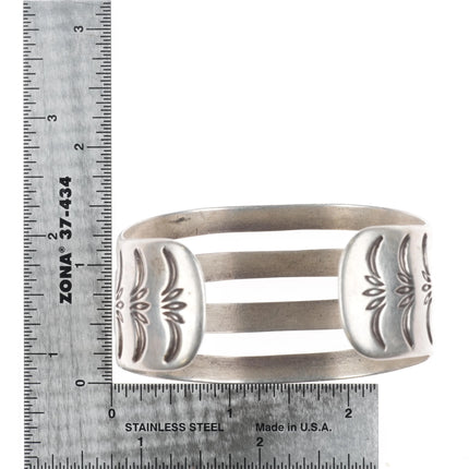6.9" Vintage Navajo 4 shank ribbed hand stamped sterling silver cuff bracelet - Estate Fresh Austin