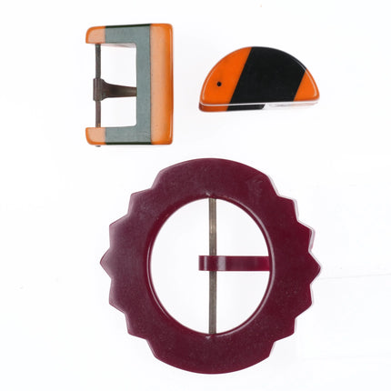 3 c1940's Bakelite Belt buckle sets circular Red, two-tone Green/butterscotch