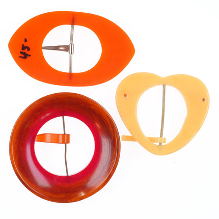 3 c1940's Bakelite Belt buckle sets circular Red, Butterscotch