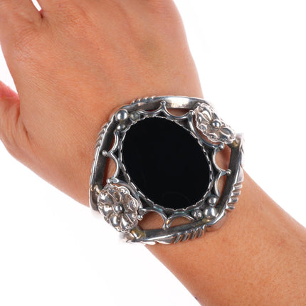 6.5" large c1962 Nelson Vandever Navajo sterling silver onyx cuff bracelet