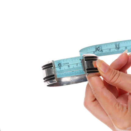 7" c1970 Vintage Navajo sterling silver turquoise row cuff bracelet