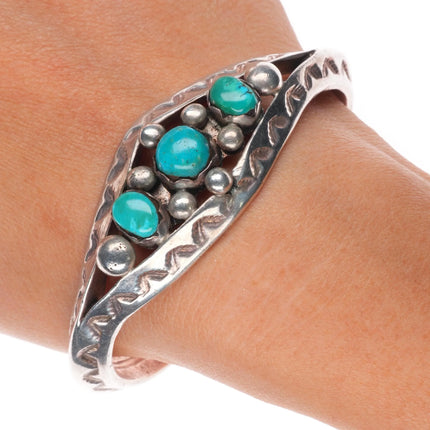 6.6" c1950 vintage Navajo carinated split shank cuff bracelet with turquoise