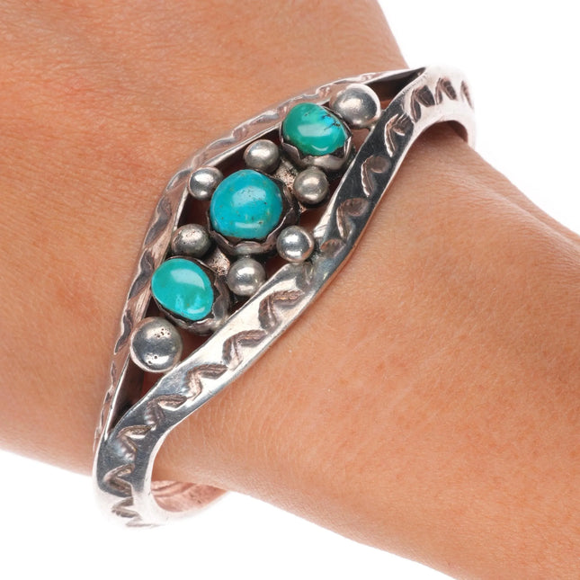 6.6" c1950 vintage Navajo carinated split shank cuff bracelet with turquoise