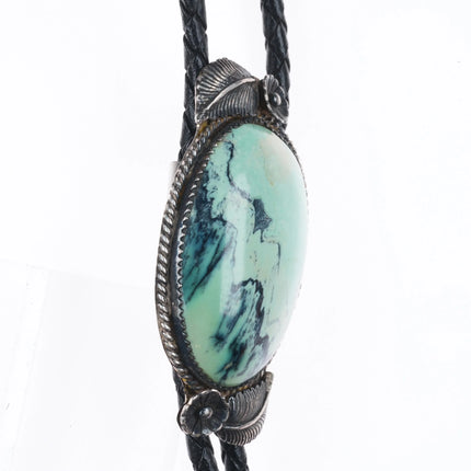 Vintage Southwestern sterling silver variscite bolo tie with feather designs