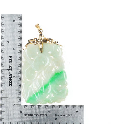 Vintage 14k gold carved moss in snow Jadeite Jade pendant