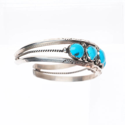 6.2" E Navajo sterling silver Kingman turquoise carinated row cuff bracelet