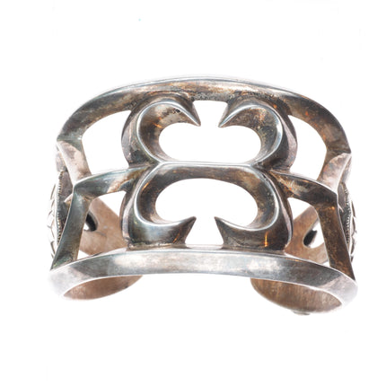 7.5" Huge Vintage Navajo sterling silver cast cuff bracelet w/ lizards