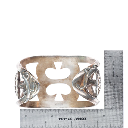 7.5" Huge Vintage Navajo sterling silver cast cuff bracelet w/ lizards