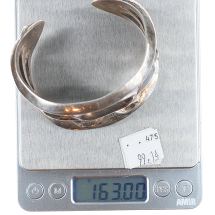 7.5" Huge Vintage Navajo sterling silver cast cuff bracelet w/ lizards