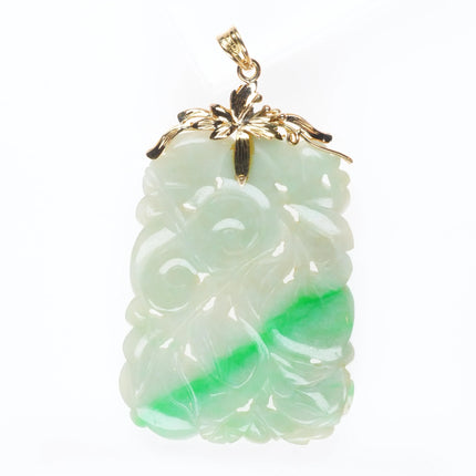Vintage 14k gold carved moss in snow Jadeite Jade pendant