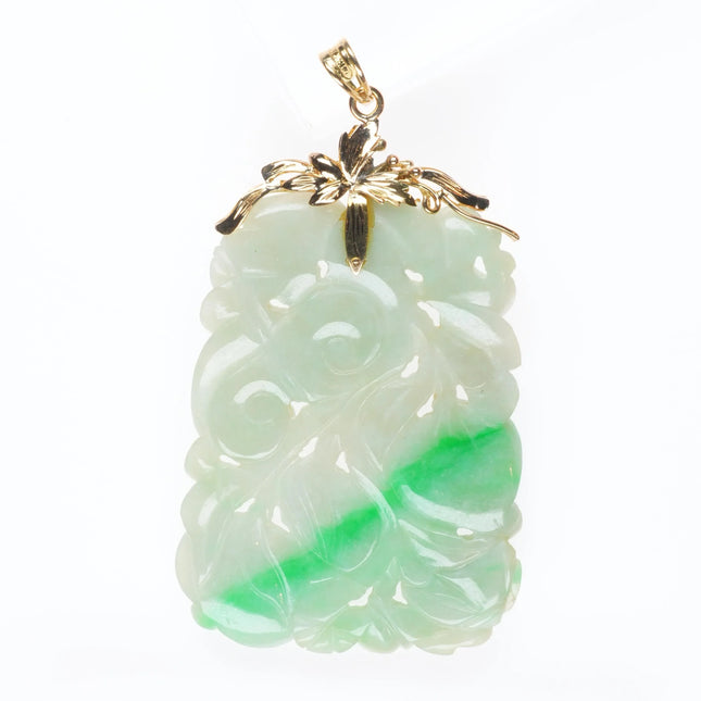 Vintage 14k gold carved moss in snow Jadeite Jade pendant